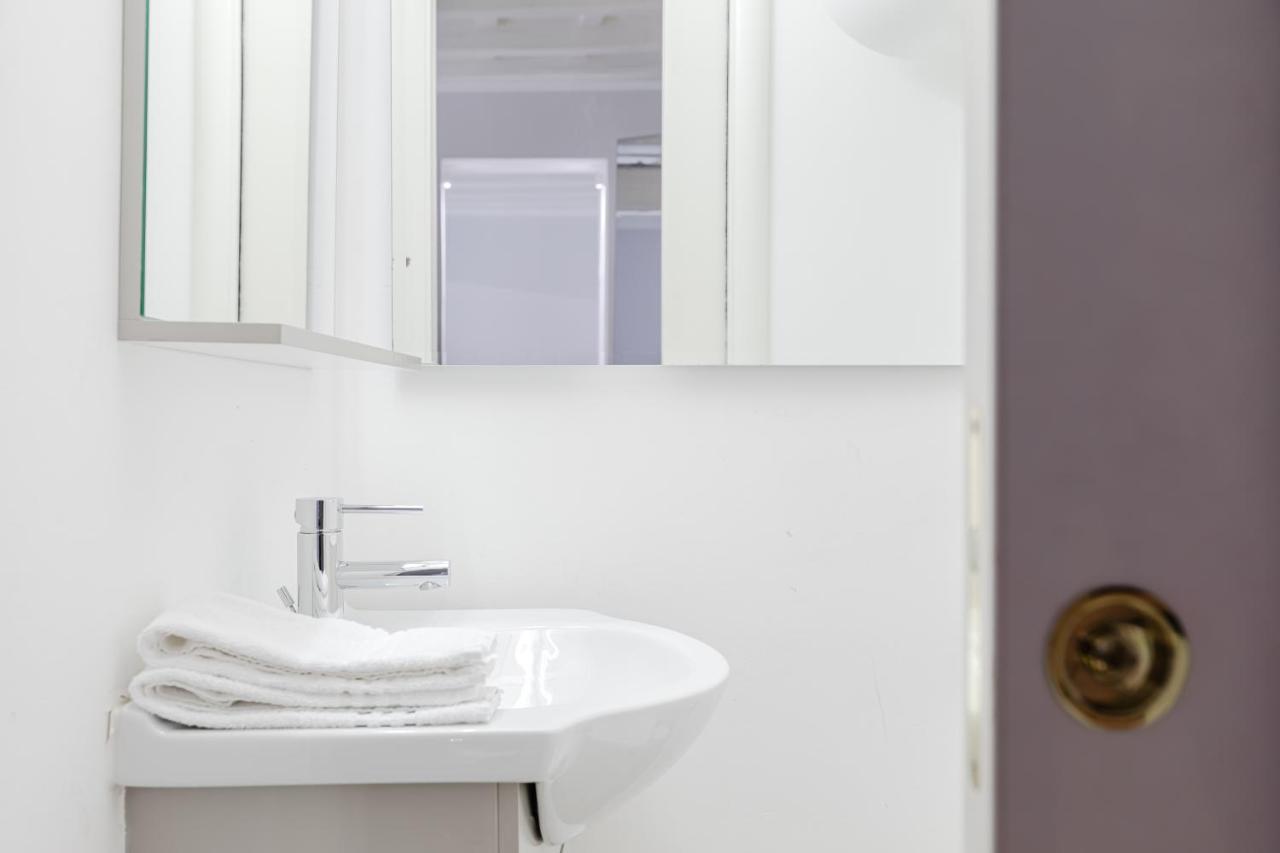 רומא Piazza Margana Private Apartment מראה חיצוני תמונה